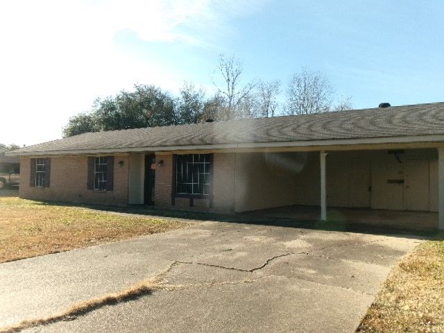 627 Woodmere Drive, Shreveport, LA 71115