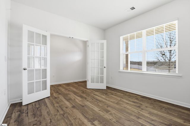 870 Barlow Lane, Woodruff, SC 29388