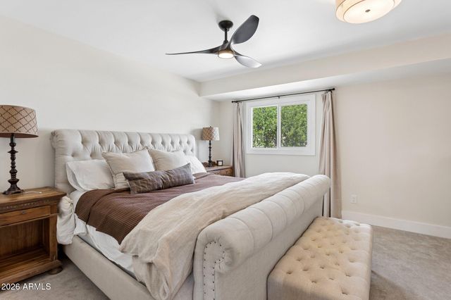 2818 E CLARENDON Avenue, Phoenix, AZ 85016