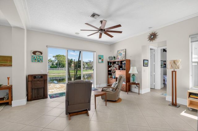 6887 Houlton Circle, Lake Worth, FL 33467