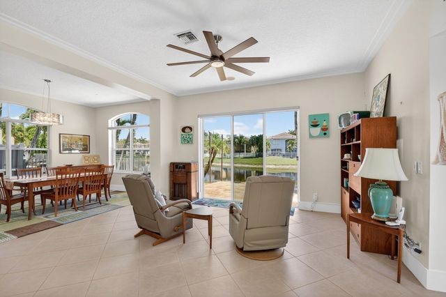 6887 Houlton Circle, Lake Worth, FL 33467