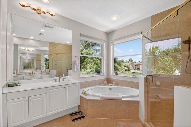 6887 Houlton Circle, Lake Worth, FL 33467