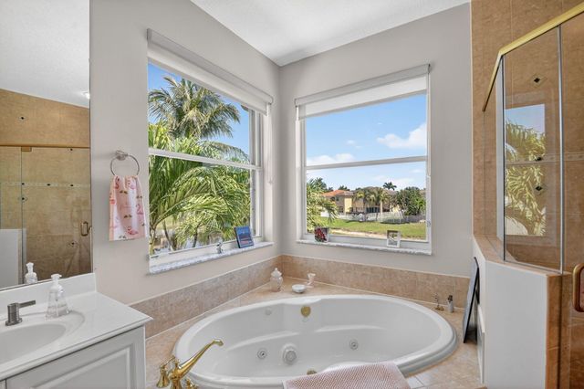 6887 Houlton Circle, Lake Worth, FL 33467