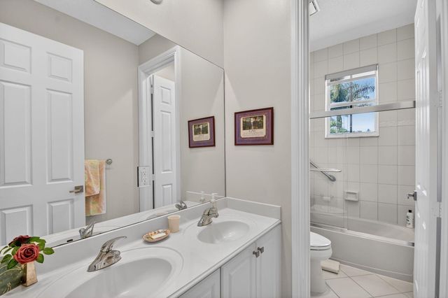 6887 Houlton Circle, Lake Worth, FL 33467