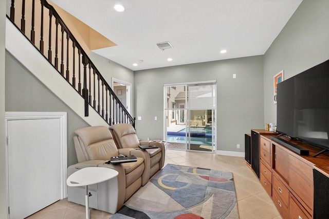 6887 Houlton Circle, Lake Worth, FL 33467