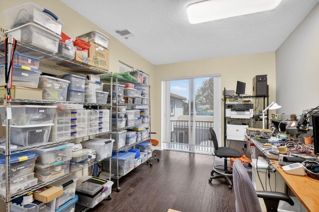 6887 Houlton Circle, Lake Worth, FL 33467