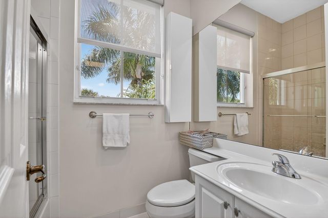 6887 Houlton Circle, Lake Worth, FL 33467