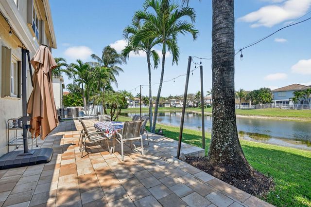 6887 Houlton Circle, Lake Worth, FL 33467