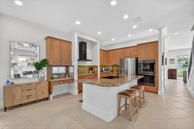 6887 Houlton Circle, Lake Worth, FL 33467