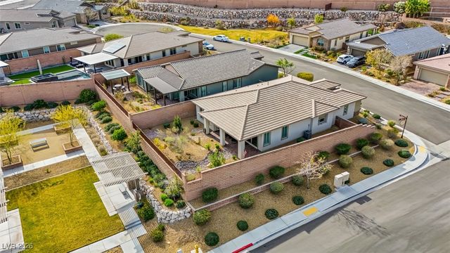 2760 Renewal Court, Las Vegas, NV 89138