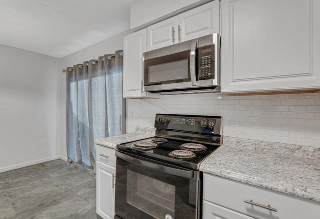 3621 Townhouse Court, West Palm Beach, FL 33407