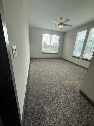 17448 N Eldridge Parkway 4302, Tomball, TX 77377