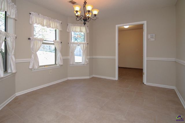 305 Empire Trail, Warner Robins, GA 31088