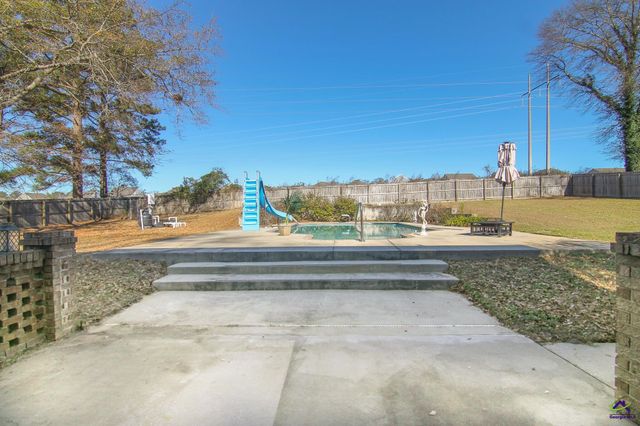 305 Empire Trail, Warner Robins, GA 31088