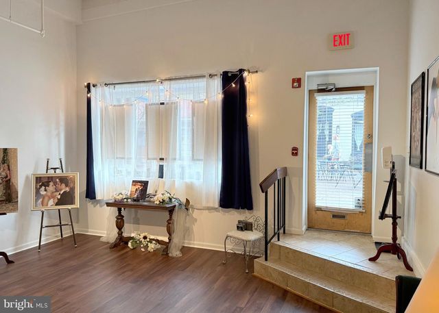 4 KINGS CT, Haddonfield, NJ 08033