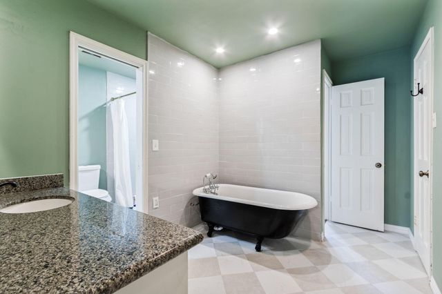 13607 Wendelyn Lane, Houston, TX 77069