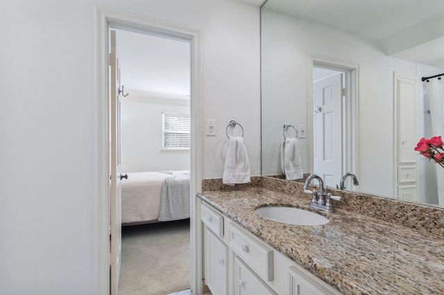 13607 Wendelyn Lane, Houston, TX 77069