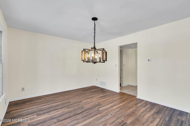 8 Winding Woods Way, Manalapan, NJ 07726