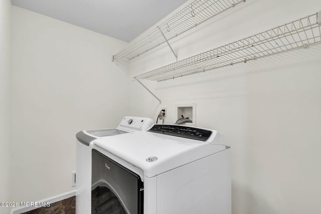 8 Winding Woods Way, Manalapan, NJ 07726