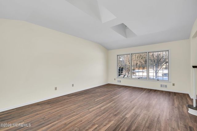 8 Winding Woods Way, Manalapan, NJ 07726