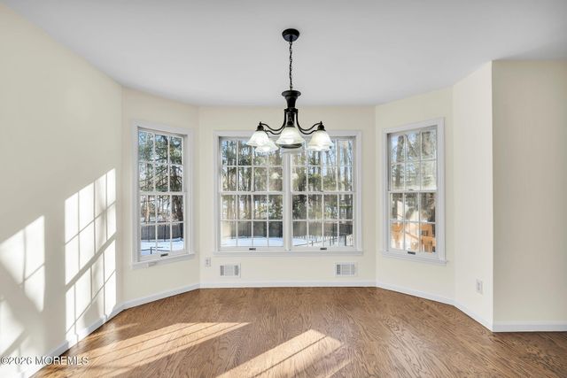 8 Winding Woods Way, Manalapan, NJ 07726