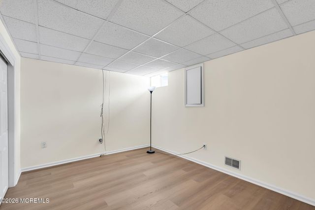 8 Winding Woods Way, Manalapan, NJ 07726