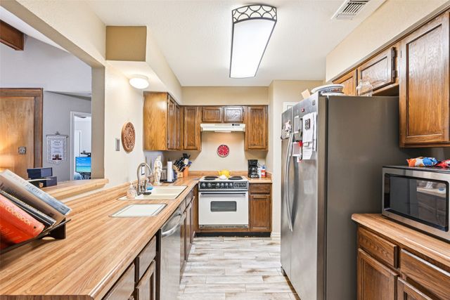 406 Anice Lane, Euless, TX 76039