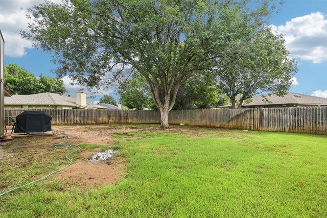 406 Anice Lane, Euless, TX 76039