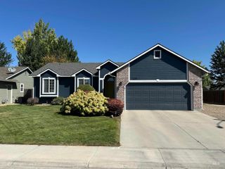 1208 W Hawaii Ave, Nampa, ID 83686