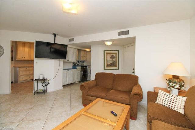 1510 Mainsail DR 7, Naples, FL 34114