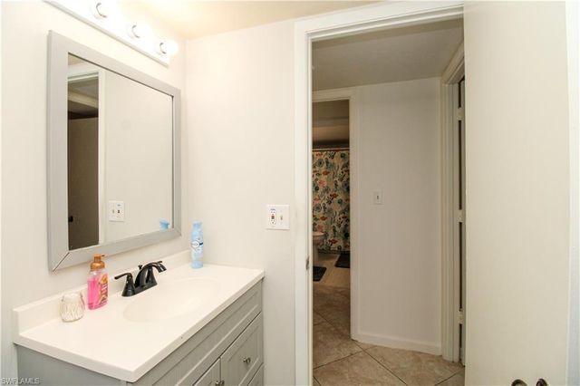 1510 Mainsail DR 7, Naples, FL 34114
