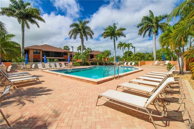 1510 Mainsail DR 7, Naples, FL 34114