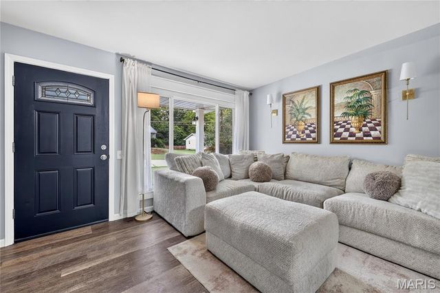 34 Highland Drive, St Charles, MO 63303