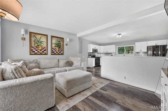 34 Highland Drive, St Charles, MO 63303