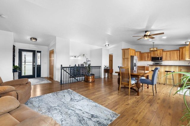 2033 Lakeside Street, Minot, ND 58703