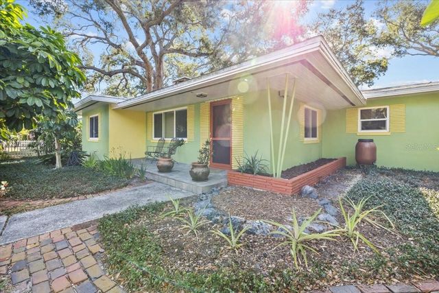 220 22ND AVENUE SE, St Petersburg, FL 33705