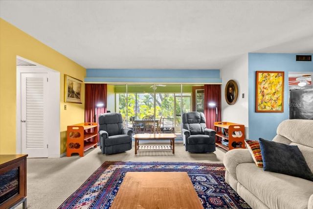 220 22ND AVENUE SE, St Petersburg, FL 33705