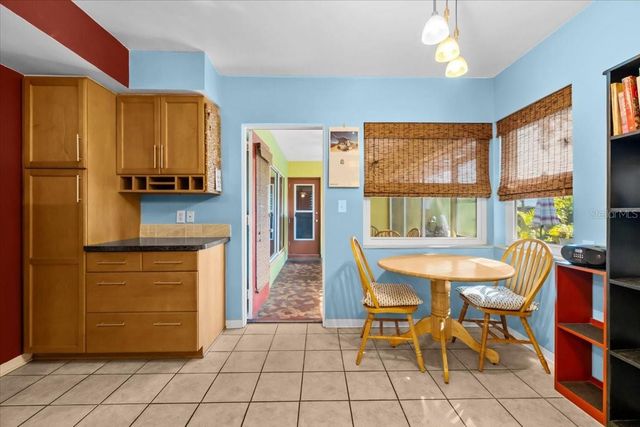 220 22ND AVENUE SE, St Petersburg, FL 33705