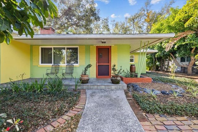 220 22ND AVENUE SE, St Petersburg, FL 33705