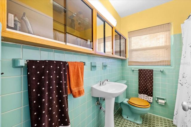 220 22ND AVENUE SE, St Petersburg, FL 33705