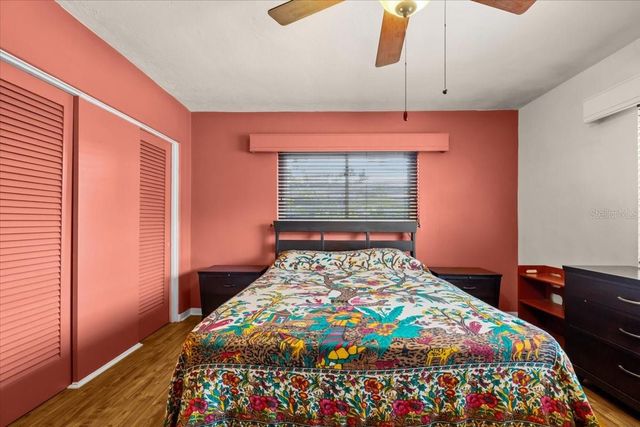 220 22ND AVENUE SE, St Petersburg, FL 33705