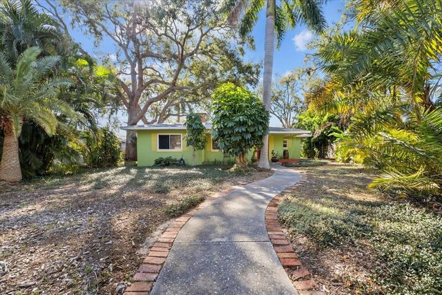 220 22ND AVENUE SE, St Petersburg, FL 33705