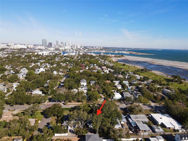 220 22ND AVENUE SE, St Petersburg, FL 33705