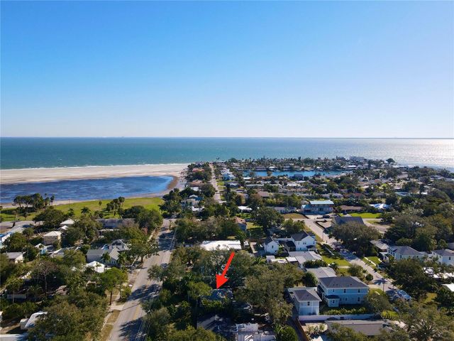 220 22ND AVENUE SE, St Petersburg, FL 33705