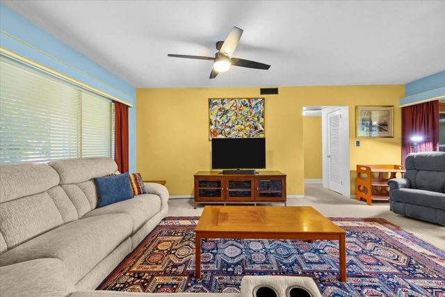 220 22ND AVENUE SE, St Petersburg, FL 33705