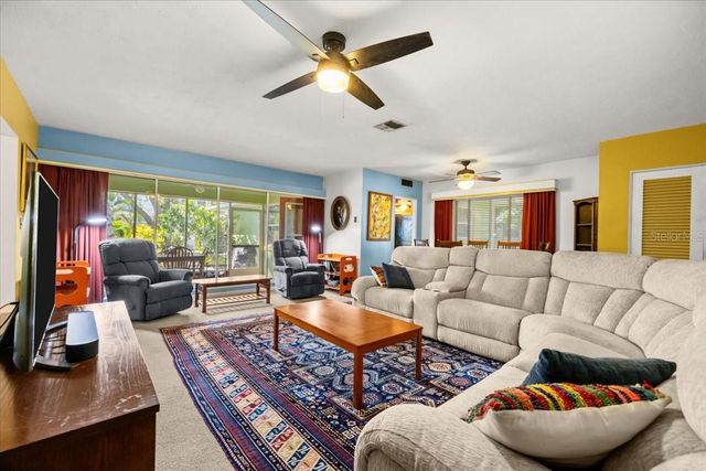 220 22ND AVENUE SE, St Petersburg, FL 33705