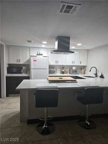 2941 Country Manor Lane 27, Las Vegas, NV 89115