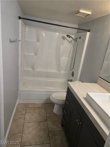 2941 Country Manor Lane 27, Las Vegas, NV 89115