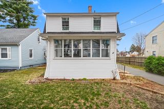 67 Glenham Street, Springfield, MA 01104
