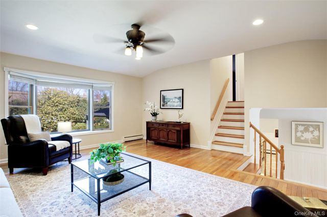 119 Radcliff Avenue, Port Washington, NY 11050